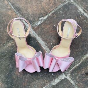 MACH & MACH Pink Bow Heels